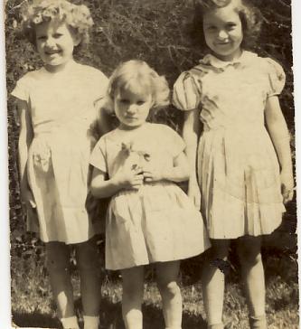 Jo Ann, Bobbie , & Billie Walters.jpg